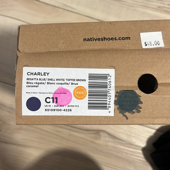 Native Charley Sandals Size 11 - Picture 6 of 6